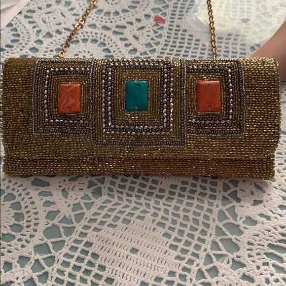 Gorgeous beaded summer clutch - Picture 2 of 4